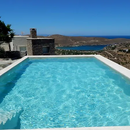 Πανσιόν Aigaion House *