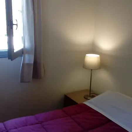 Aigaion House